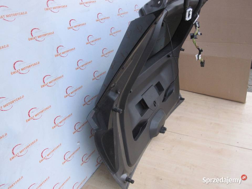 PEUGEOT 2008 II GT LINE 22r klapa tył kompletna osobowe Kielce