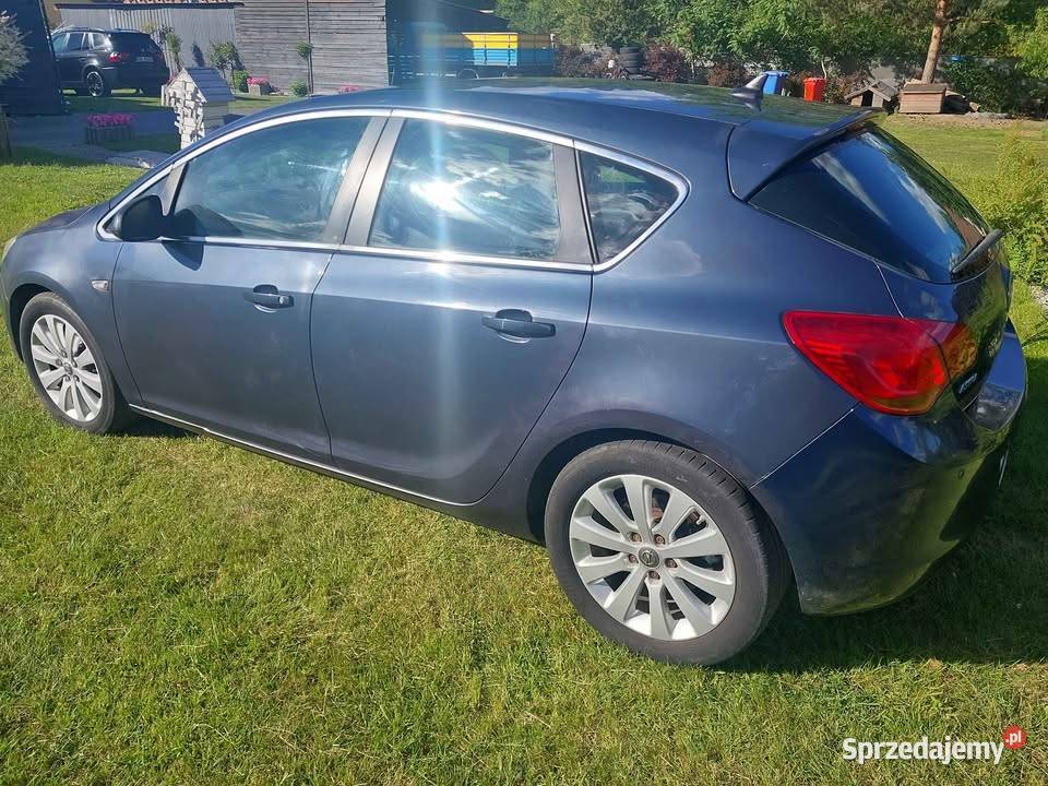 OPEL Astra 2009 model J 17cdti sprawna klima Wołczyn