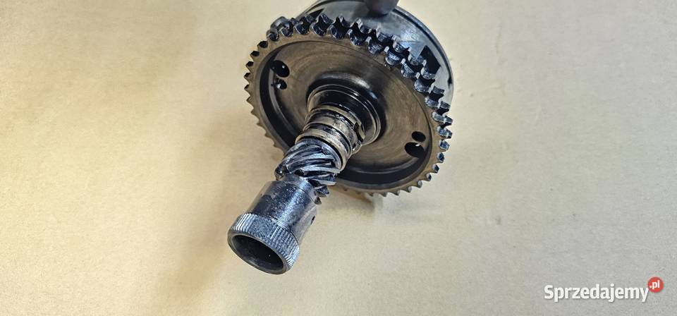 Koło pompy wtryskowej napęd vacu pompy w123 20d Rok produkcji 1983 Części samochodowe Zbąszyń
