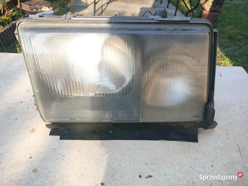 Mercedes 124 Lampa Reflektor prawy Hella Lampy przednie Stargard