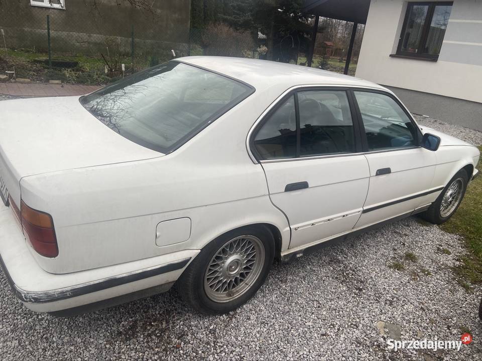 Bmw e34 525i szpera 25 automat benzyna czysta Chrośla