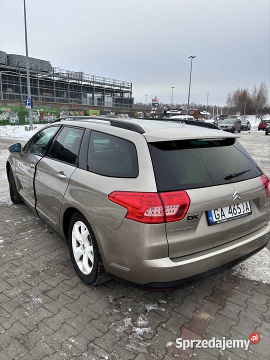 Świeżo serwisie Dwa komplety kół Długie opłaty welurowa tapicerka Gdynia sprzedam