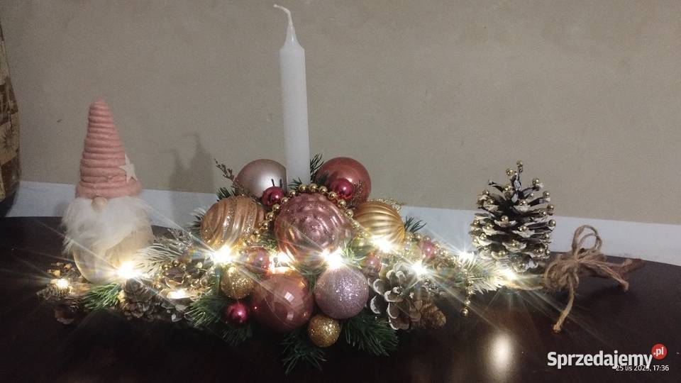 Stroik świąteczny bożonarodzeniowy na komodę Koszyce