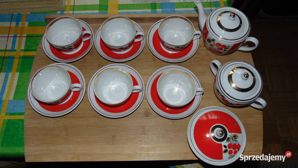 Porcelanowy zestaw kawowoherbaciany POŁONNE