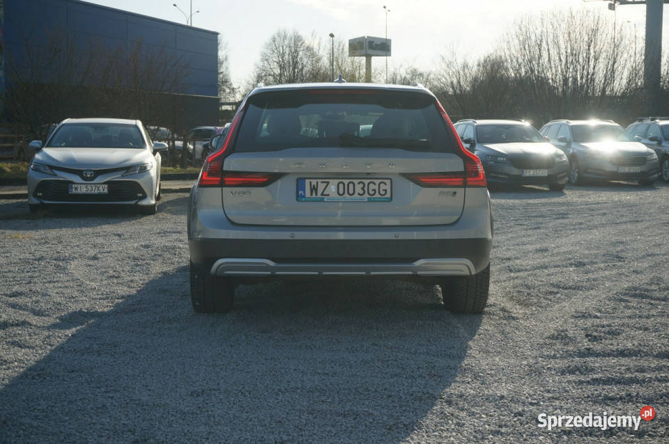 Volvo V90 Cross Country B5 D AWD 235 Ultimate autoalarm Poznań
