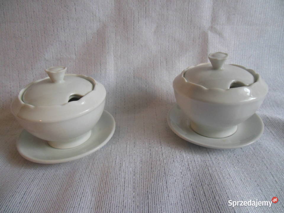 Cukierniczki białe ze spodkami Lubiana PRL 2 Kielce