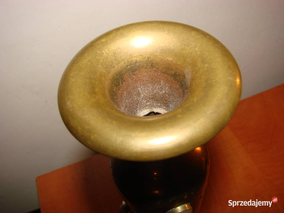 mosiężny zdobiny wazon Pruszcz Gdański