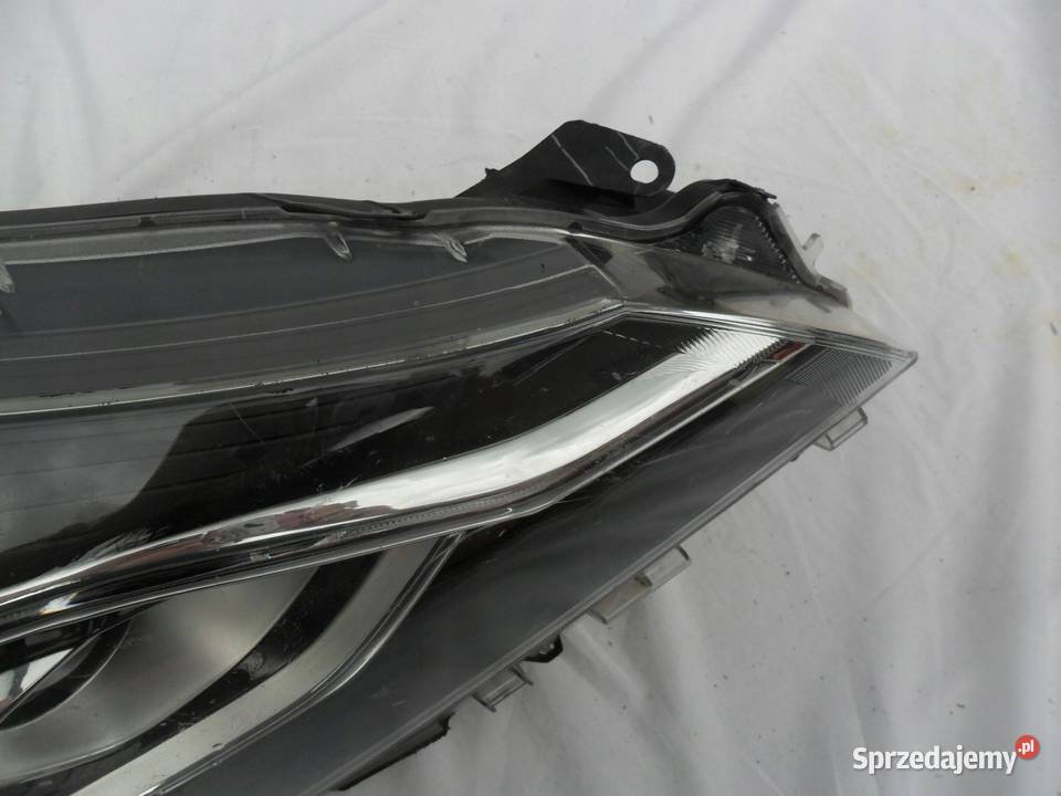 Toyota Yaris III 3 reflektor prawy przedni lampa Nowy Tomyśl