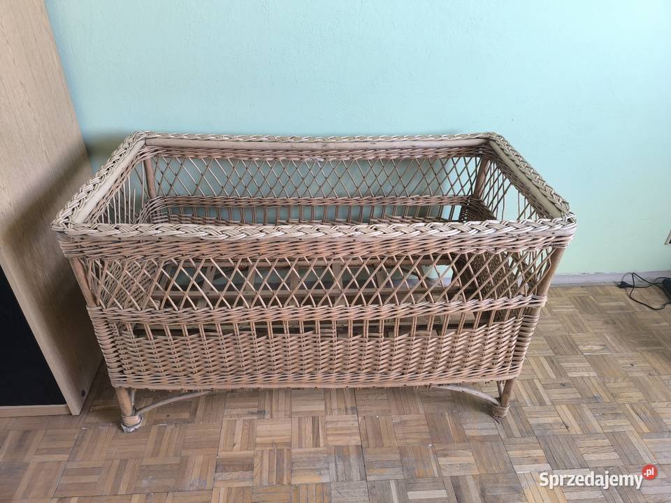 Łóżeczko wiklinowe PRL łódzkie