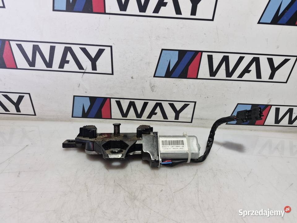 7129931 BMW E61 DOCIĄG ZAMEK TYLNEJ KLAPY