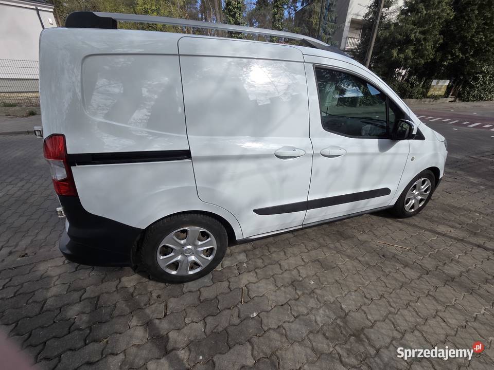 Ford Transit Courier 2016 benzyna Warszawa