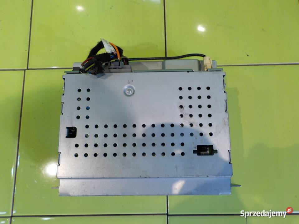 LAND ROVER FREELANDER II 22 TD4 07r radio CD Suków