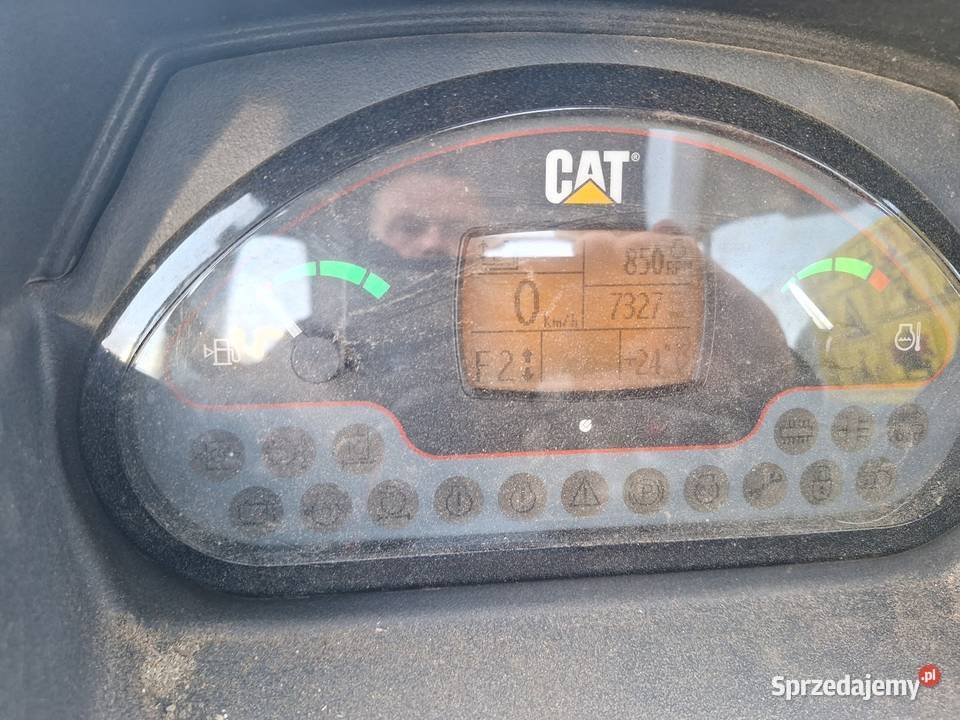 Ladowarka teleskopowa Caterpillar TH407C 2015 Skrzynia biegów Automatyczna lubelskie Parczew