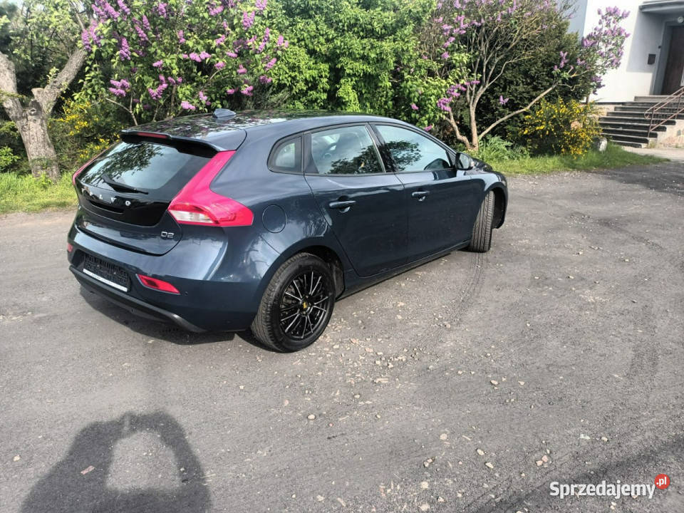 Volvo V40 D2 16 full radar blis II 2012 Rok produkcji 2012 Jarocin sprzedam