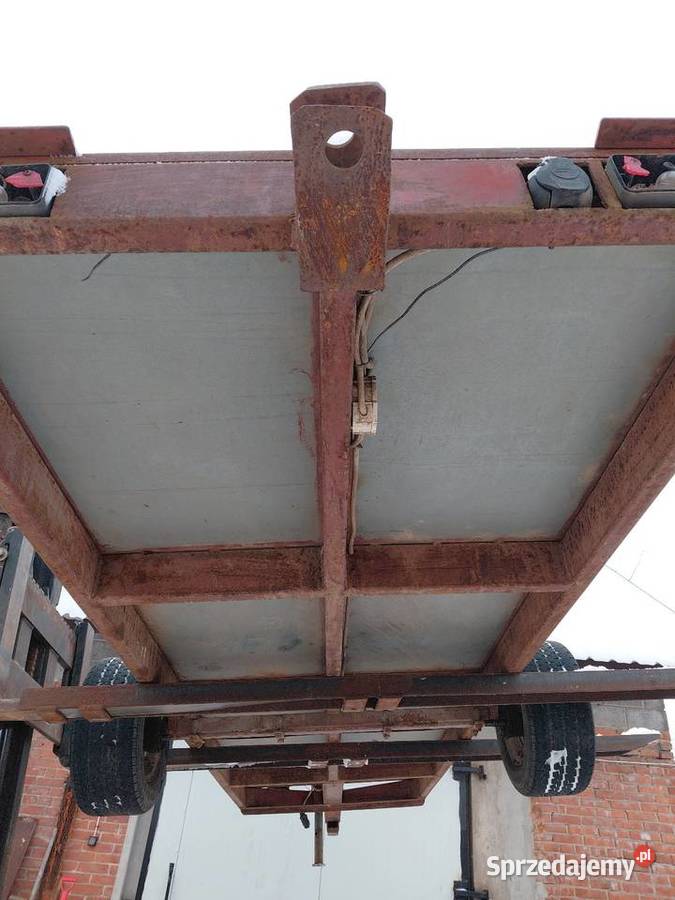 Sprzedam platformę sadowniczą świętokrzyskie