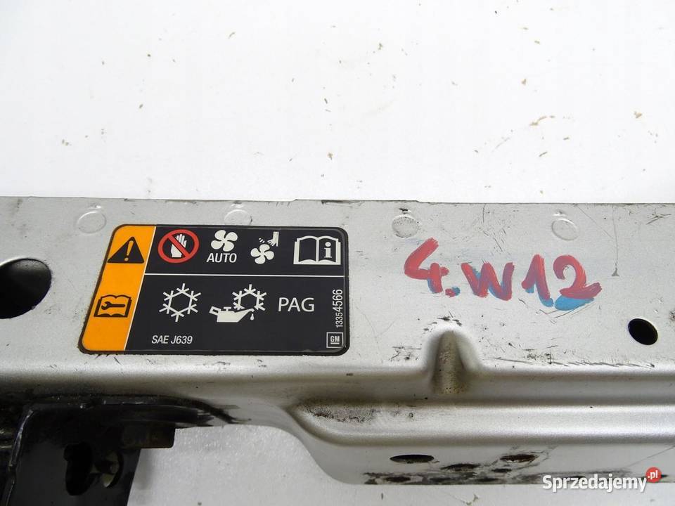 WZMOCNIENIE PASA GÓRNE OPEL ASTRA J IV 14 16V Części samochodowe