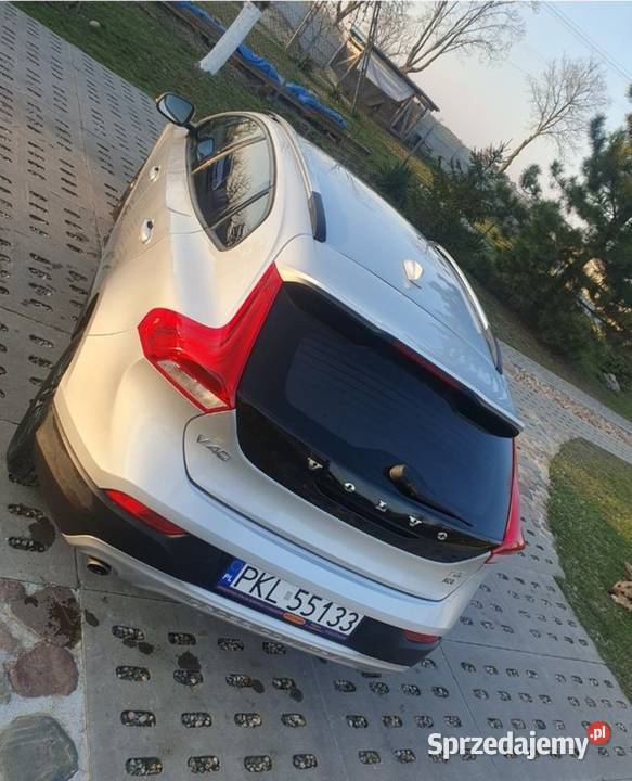 VOLVO V40 serwis ASO Kalisz 1500cm3 sprzedam