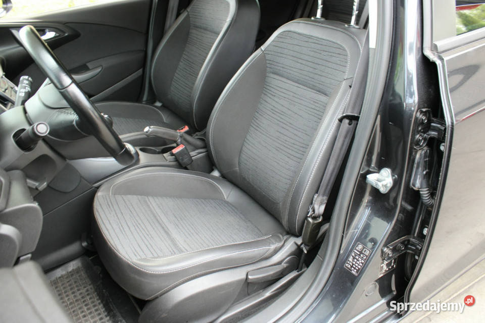 Opel Astra BezwypadkowyBogate wyposazenieSuper Gliwice