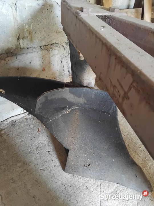 Sprzedam pług 3 skibowy 721 761 046 Budziszewice