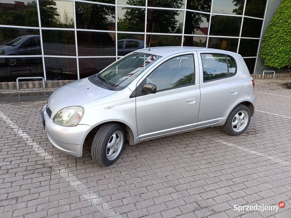 Toyota Yaris 13 Luna nieuszkodzony sprzedam