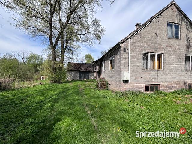 Działka z zabudowaniami na sprzedaż północna małopolskie Koszyce