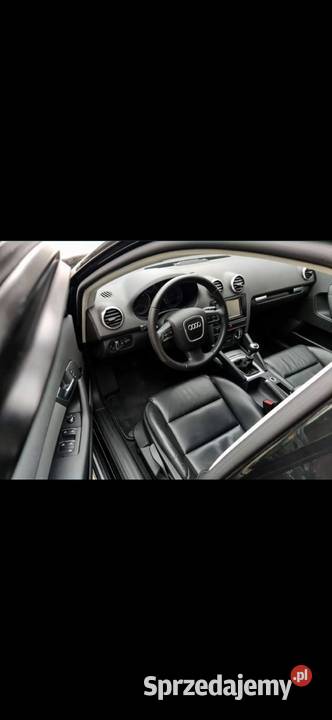 Sprzedam Audi a3 8P mały przebieg skóra navi sprzedam