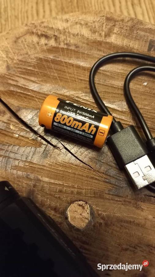 Latarka Fenix GL07 pistoletowa Węgierki