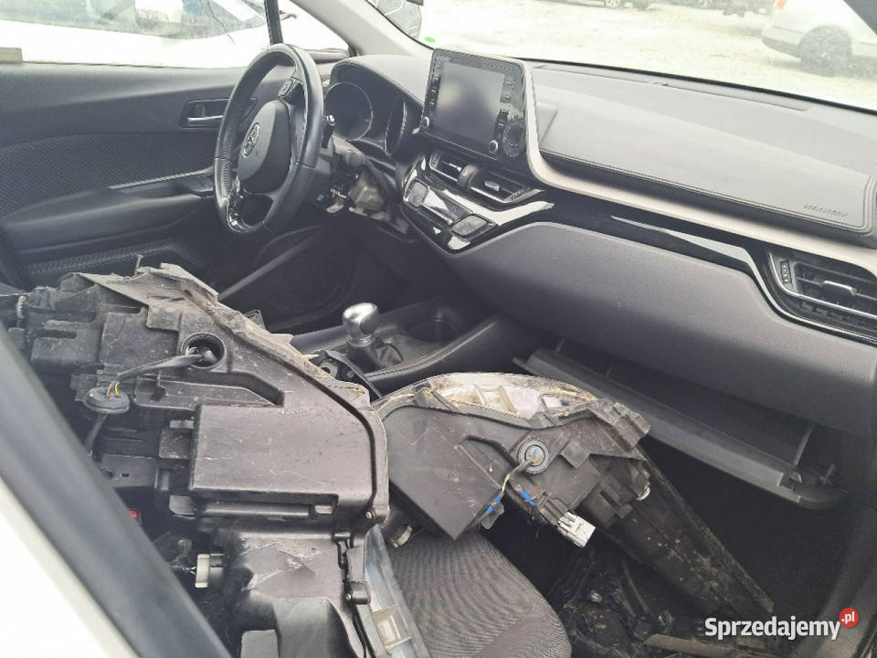 Toyota CHR pełny VAT sprzedam