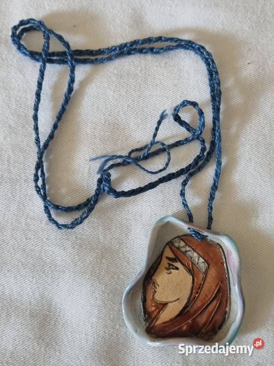 Subtelny ceramiczny wisiorekzawieszka sprzedam