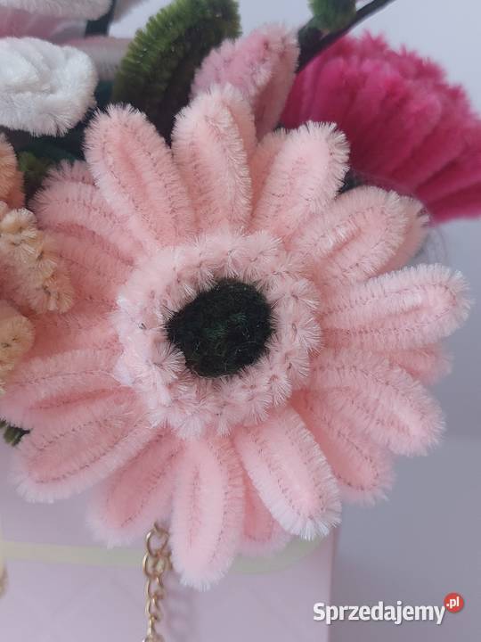 Flower box bukiet kwiatów kompozycja kwiatowa Trzebnica sprzedam