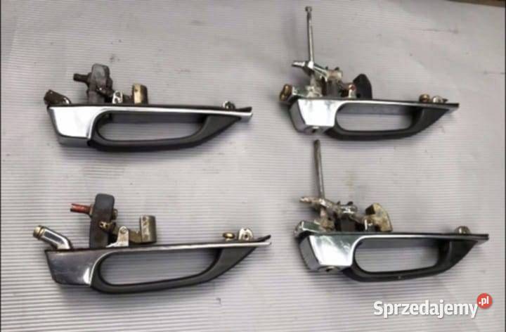 MercedesBenz W123 1982 klamki zewnętrzne drzwi Klamki Łagiewniki sprzedam