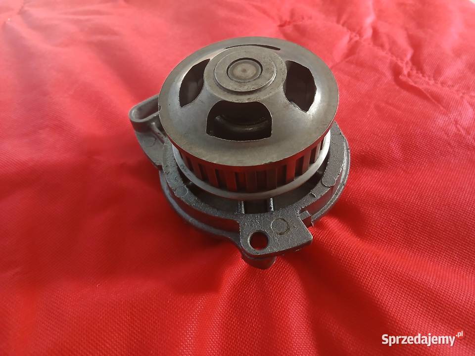 POMPA WODY AUDI QUATTRO 21 22 AUDI 80 B2 Bolesławiec