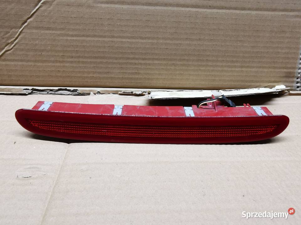 Trzecie światło stopu opel Astra j 4 IV hb gm 13262019