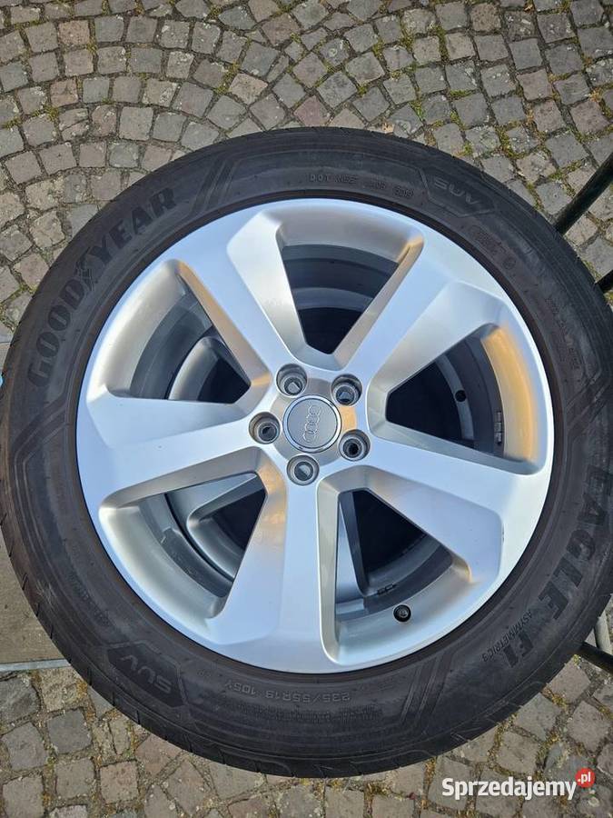 Alufelgi Audi 19Q5 opony letnie 23555 Samochodowe Kozubów sprzedam