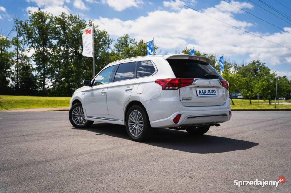 Mitsubishi Outlander 24 PHEV światła do jazdy dziennej Samochody osobowe Zabrze