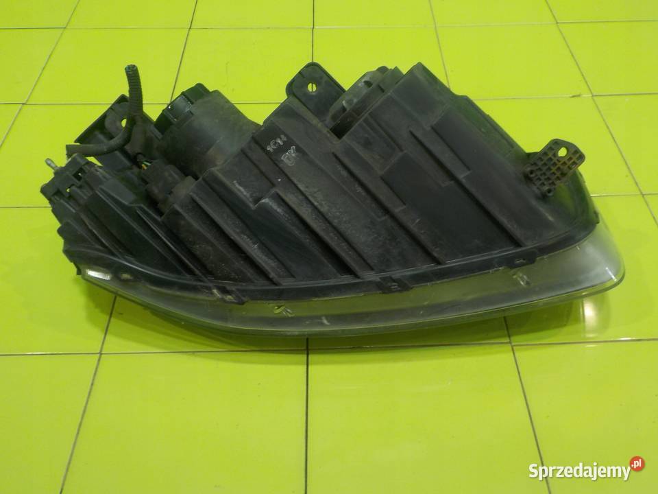 CHEVROLET CAPTIVA LIFT 22 VCDI 11r 5D lampa lewa osobowe Lampy przednie Suków sprzedam