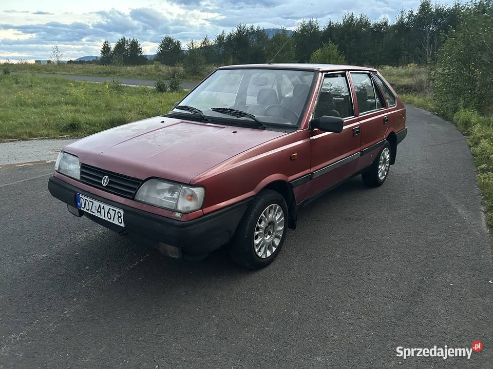 Sprzedam polonez Caro 16 gli lpg śląskie Pietrzykowice