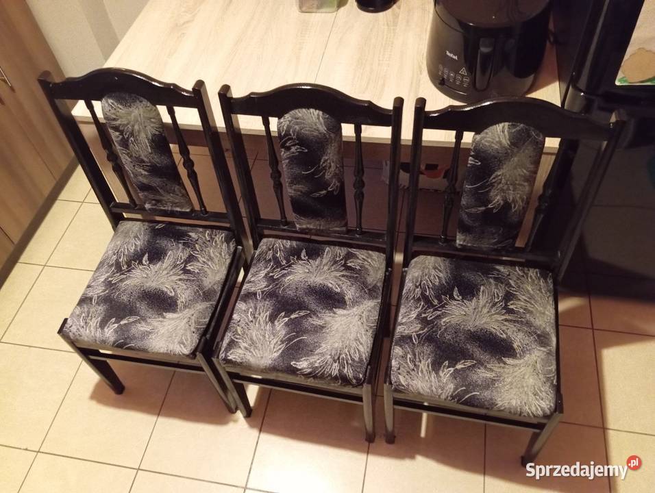3 krzesła PRL czarne