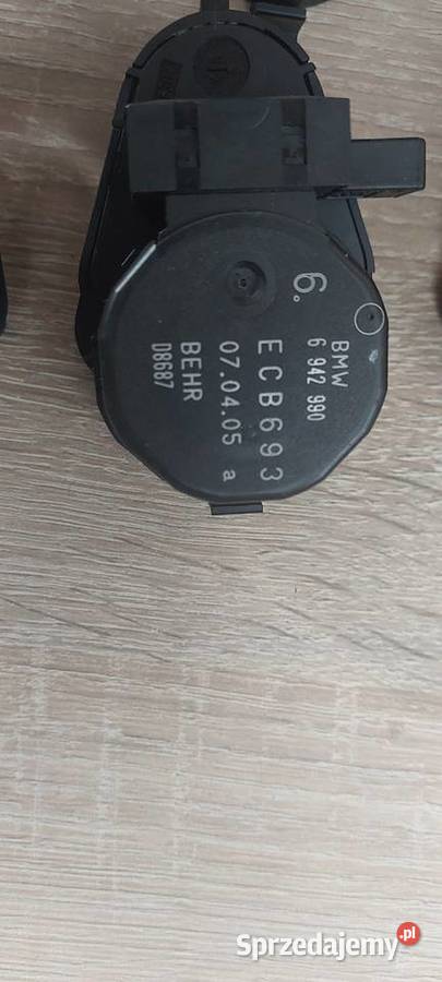 Silniczek nawiewu BMW E60 6942987 6942988 Szczecin