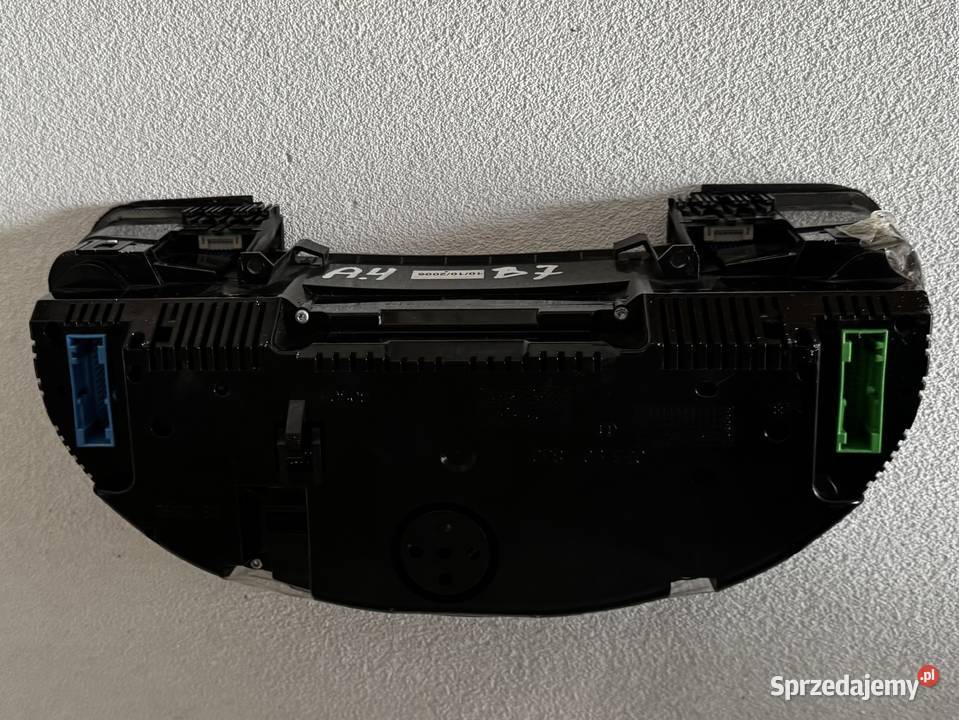 LICZNIK ZEGAR PRĘDKOŚCIOMIERZ AUDI A4 B7 sprzedam