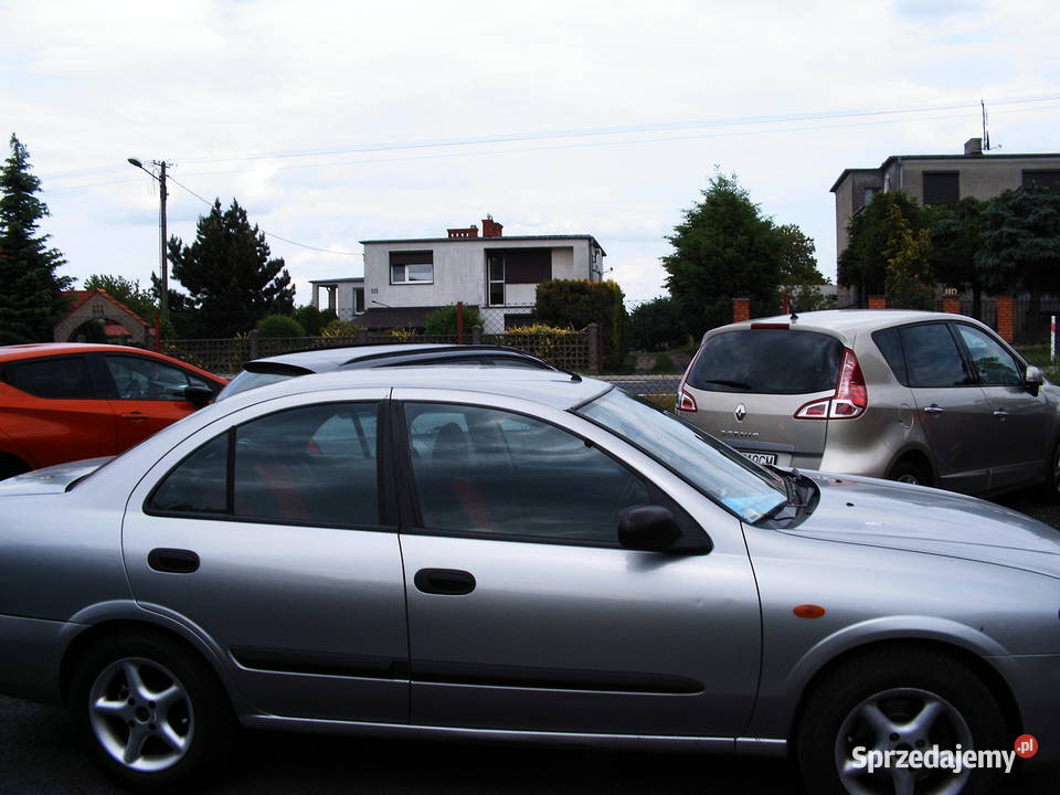Nissan Almera 18 etylina Gaz 2004 r Września sprzedam