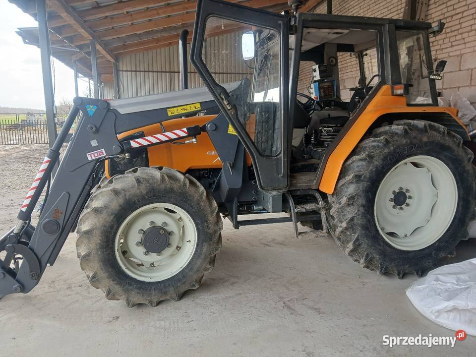 Renault ceres 85x z ładowaczem Radio lubelskie Słotwiny