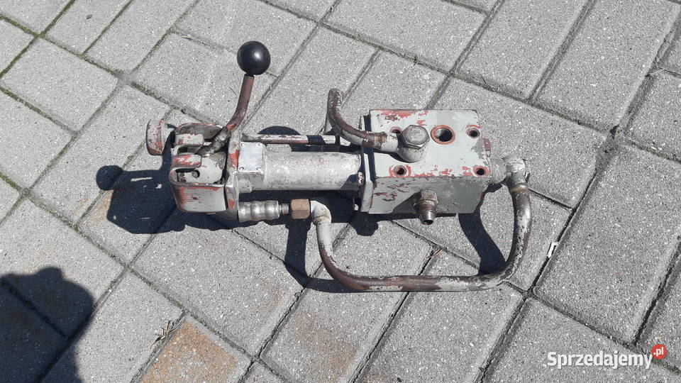 Rozdzielacz C330 Cyców