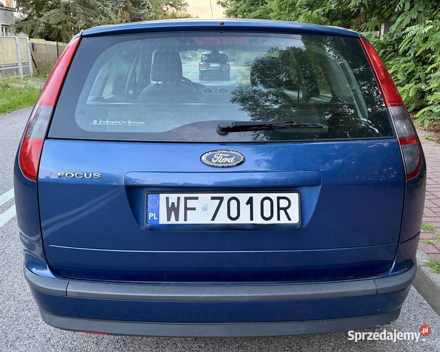FORD FOCUS Kombi 16 FILM Prezentacja niebieski Focus Warszawa