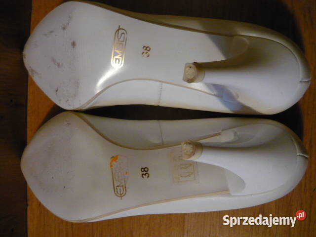 Buty białe na szpilce Myszków