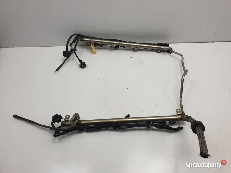 Mercedes W204 63 V8 AMG LISTWA WTRYSKOWA Chełm