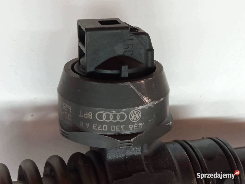 POMPOWTRYSKIWACZ 038130073AR 0414720214 19 TDI