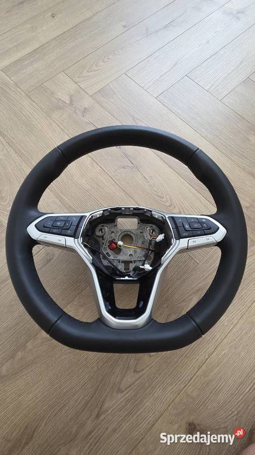 Multifunkcyjna kierownica vw passat b8 Tryńcza sprzedam