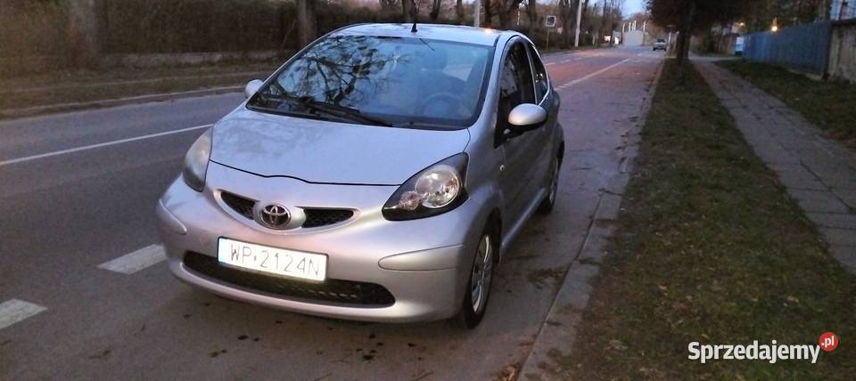 TOYOTA Aygo z klimatyzacją Samochody osobowe