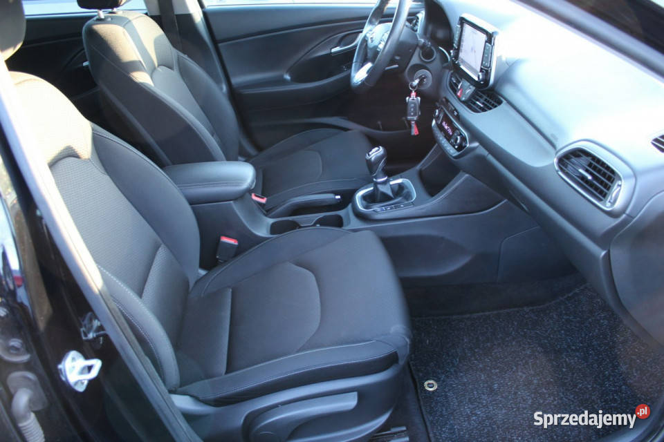 Hyundai i30 TGDI 140 Intro Panorama Bogate podgrzewane fotele Lubań